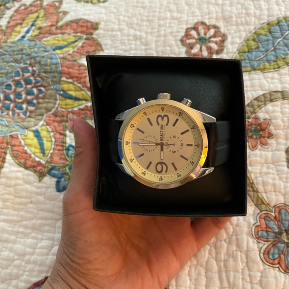 Kenneth Cole Reaction watch - Picture 4 of 8